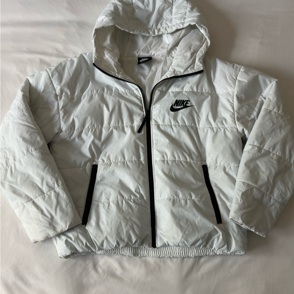 Women’s Nike White Puffer Jacket